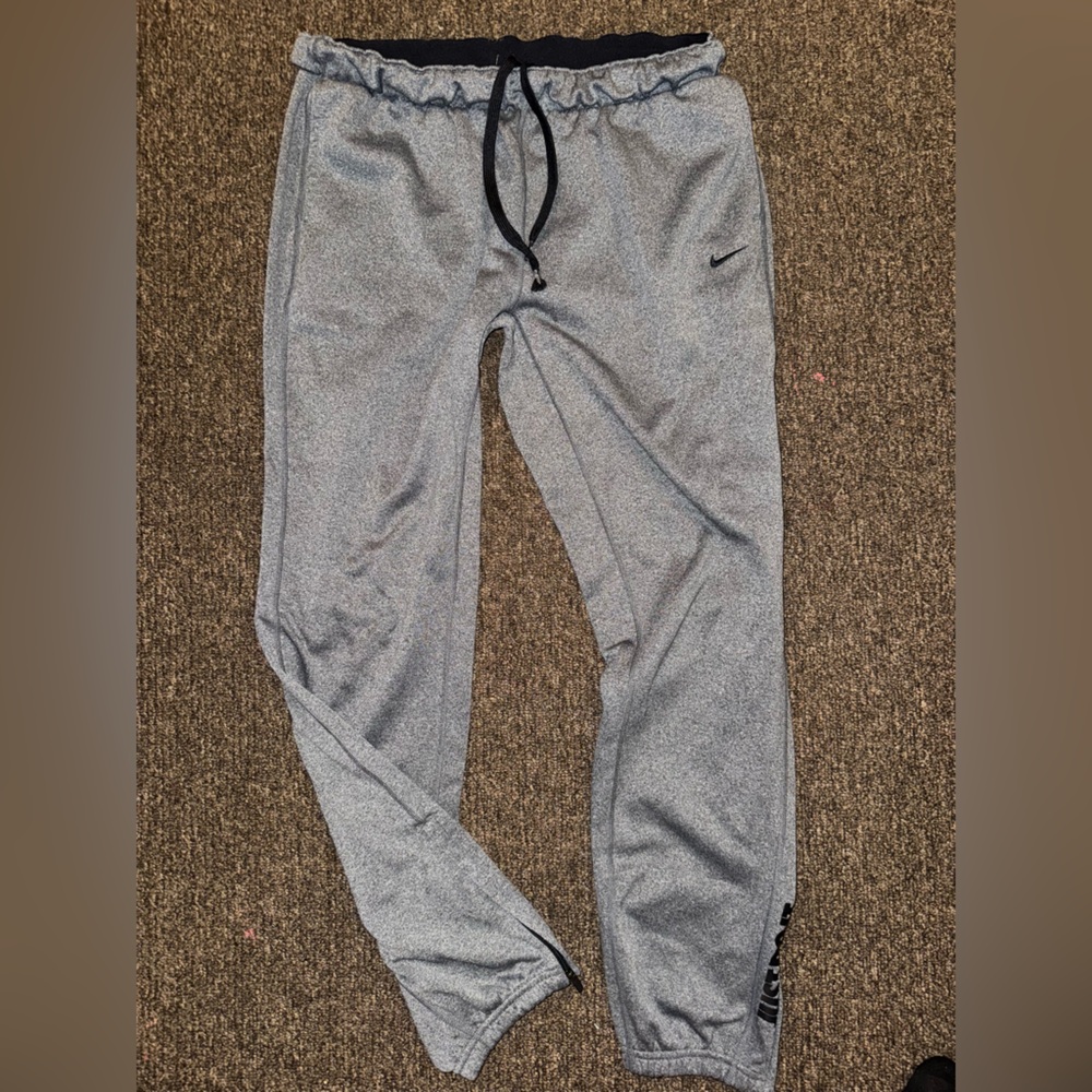 Nike Womens Gray ThermaFIT Sweatpants